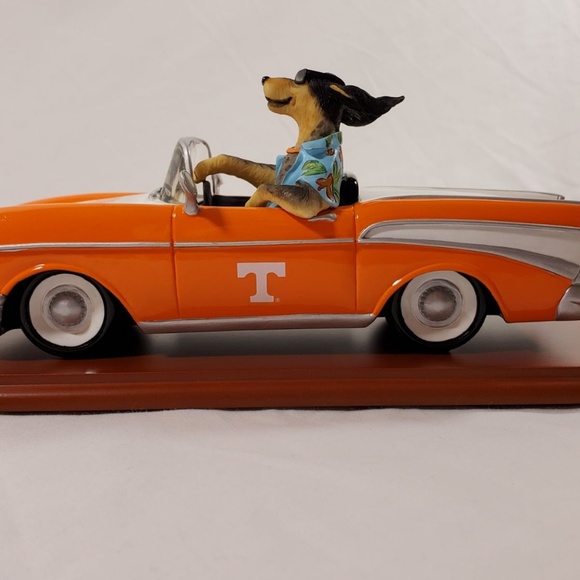 University of Tennessee "Cruisin" Chevy - Picture 3 of 7
